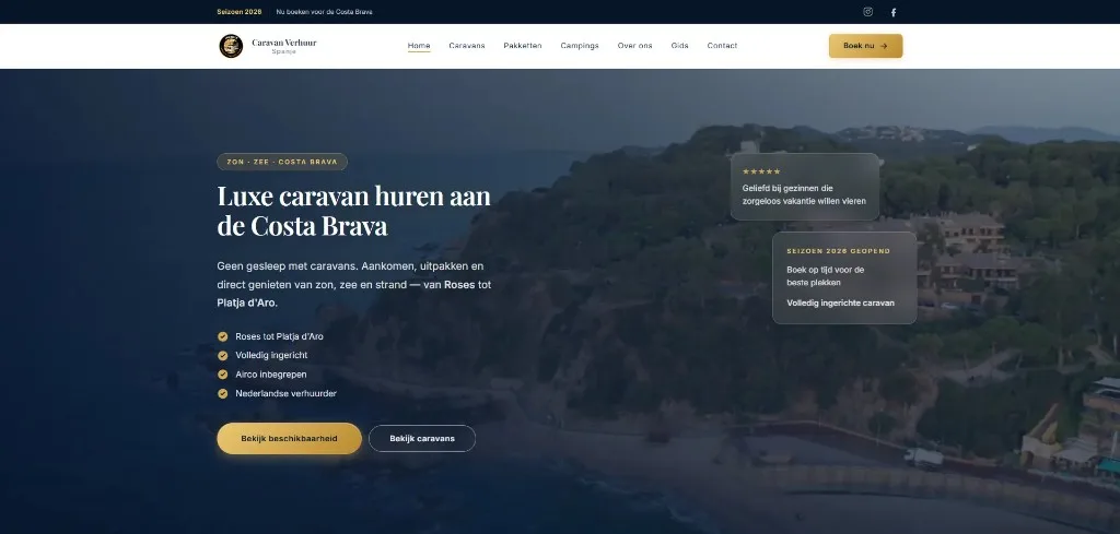 Desktopweergave van de Caravan Verhuur Spanje-website met luxe hero en boekingsinformatie voor de Costa Brava